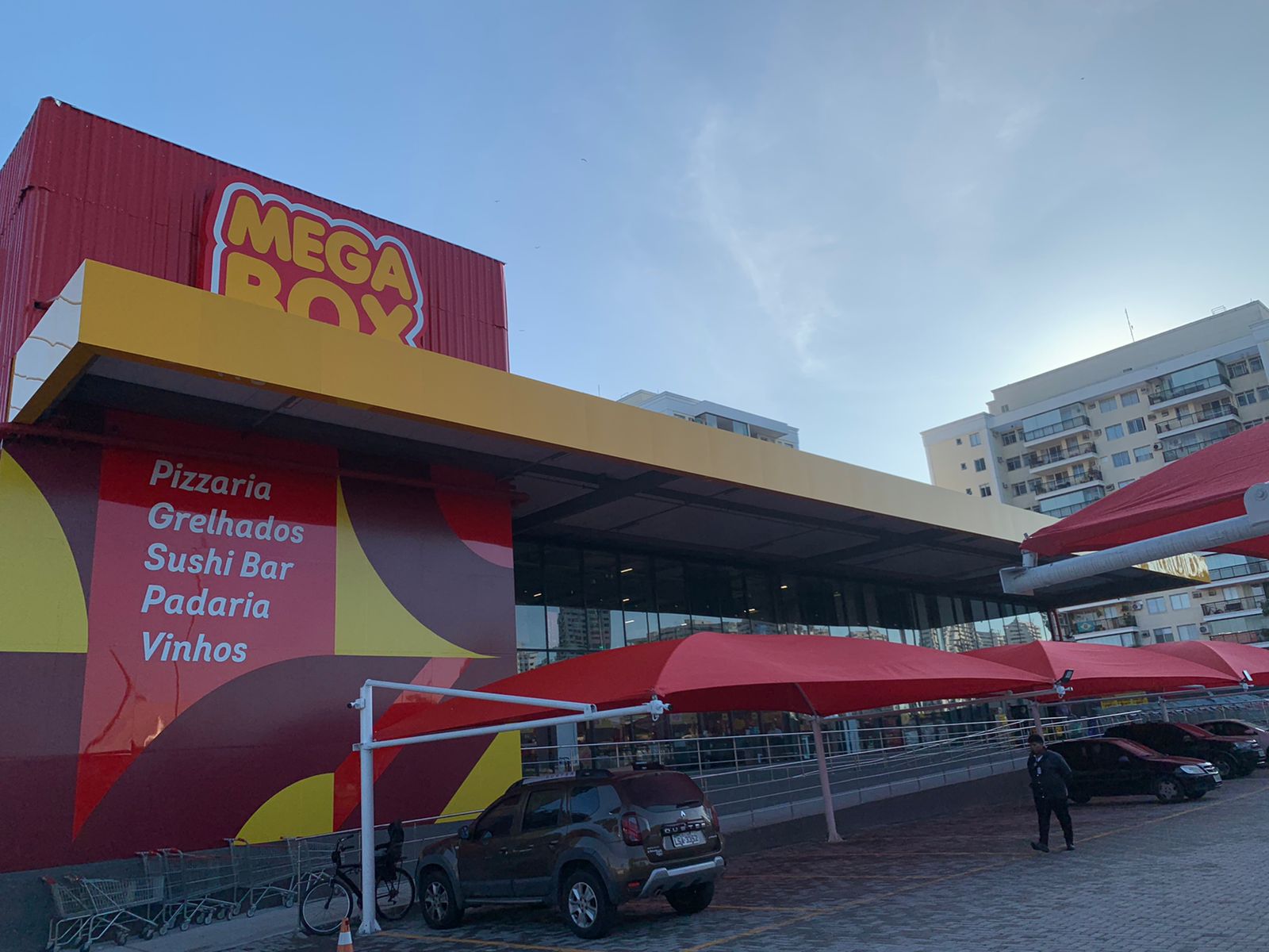 Projeto de Fachada Supermercado Box Atacadista